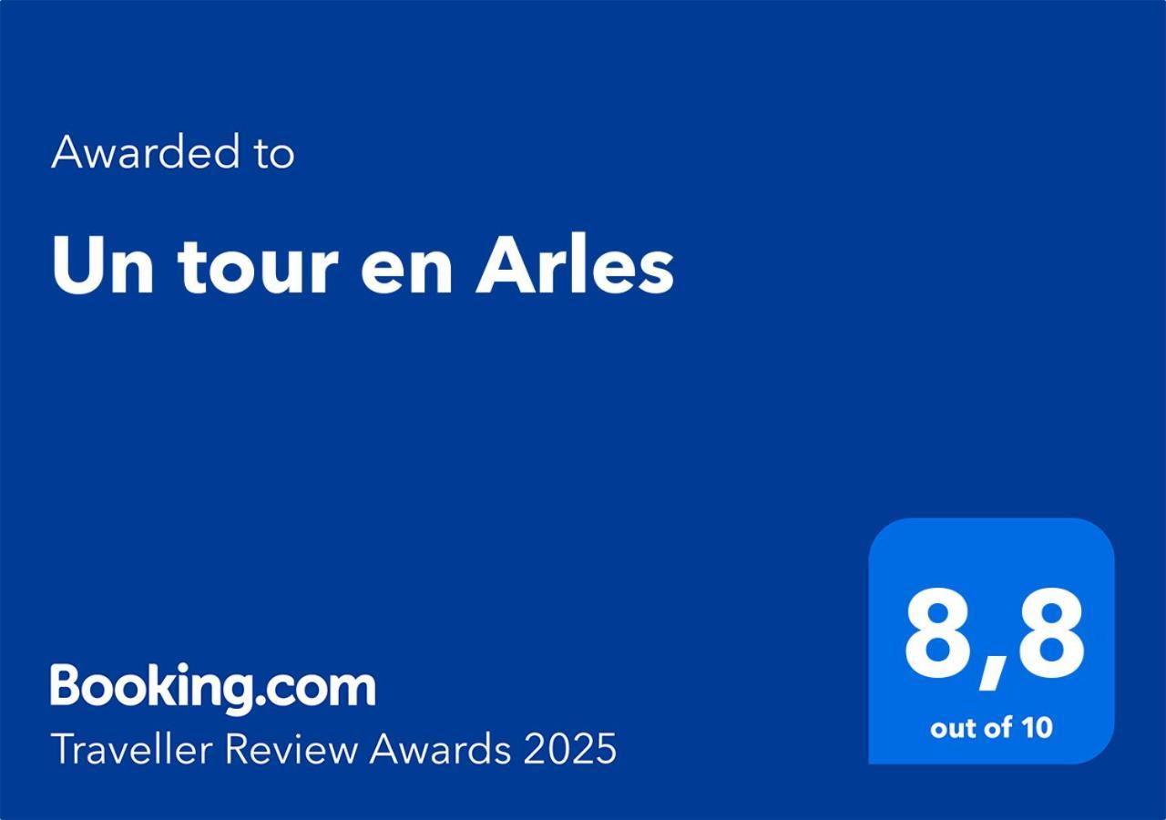 Un Tour En Arles Leilighet Eksteriør bilde