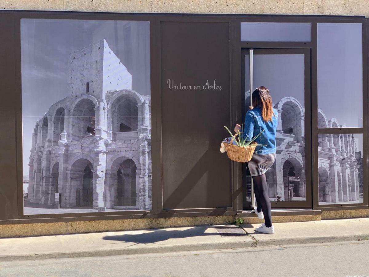 Un Tour En Arles Leilighet Eksteriør bilde